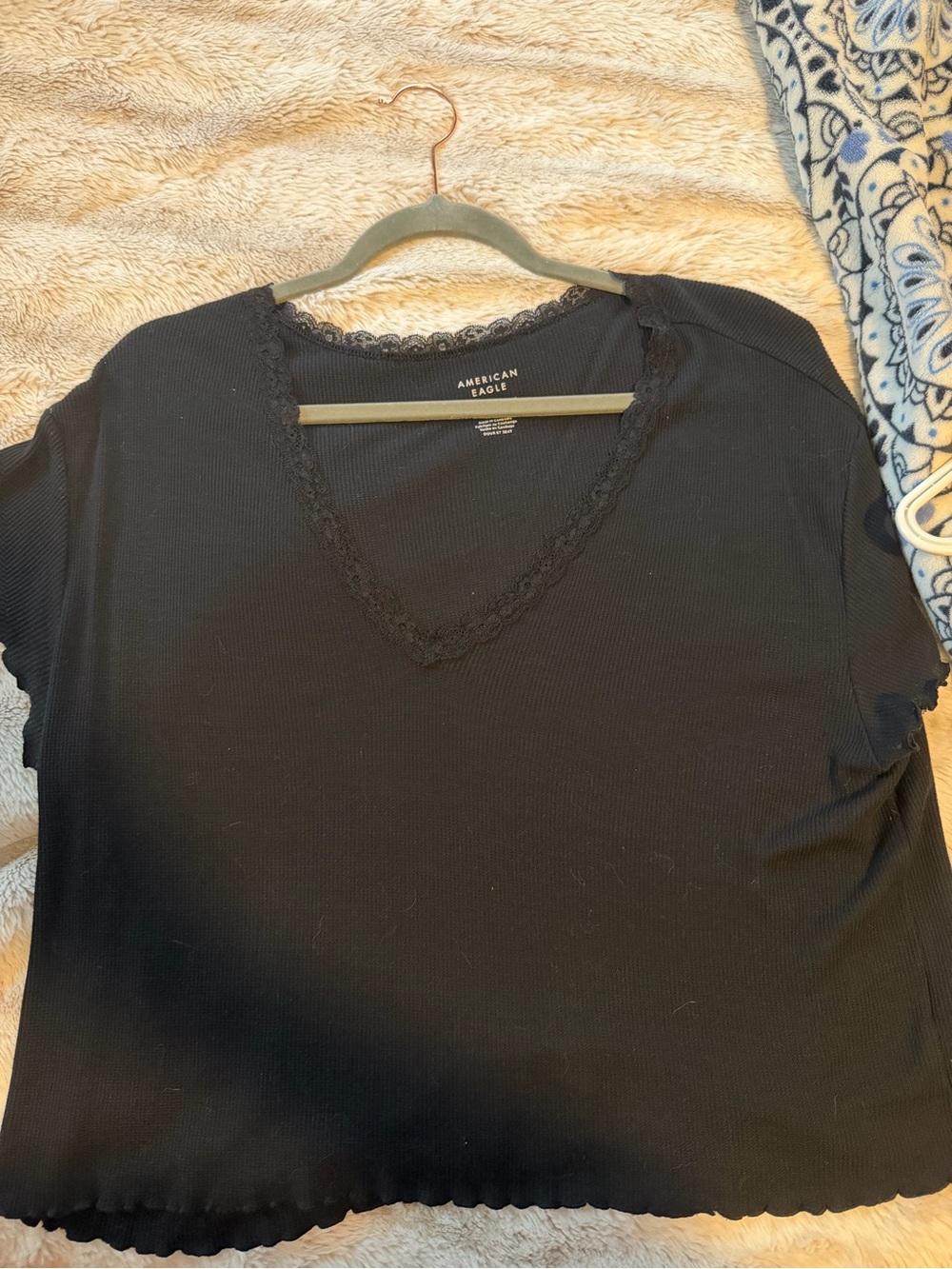 American Eagle Outfitters Black Lace-Trim V-Neck Short Sleeve Tee